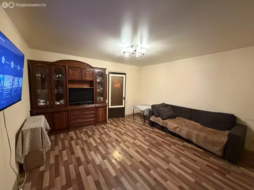 4-комнатная квартира: Уфа, улица Ирендык, 4 (73.4 м) - Фото 0