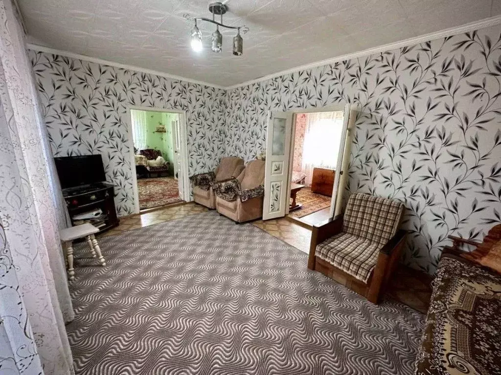 Дом в Оренбургская область, Александровский район, с. Ждановка ... - Фото 1