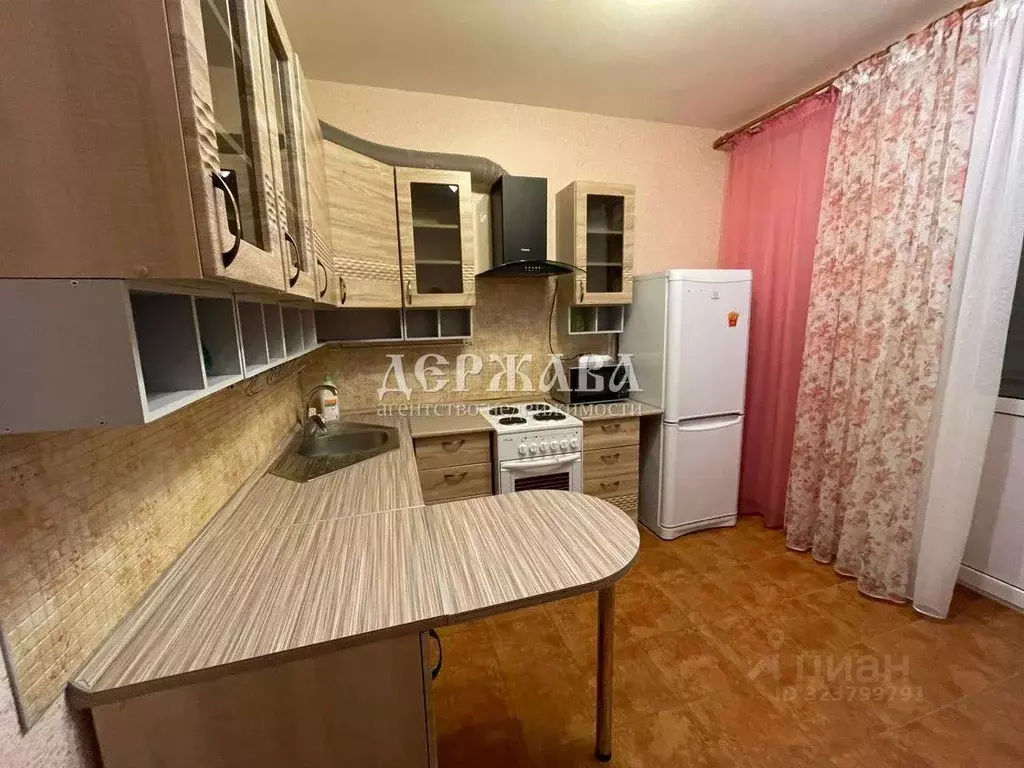 1-к кв. Белгородская область, Старый Оскол Степной мкр, 25 (47.0 м) - Фото 2