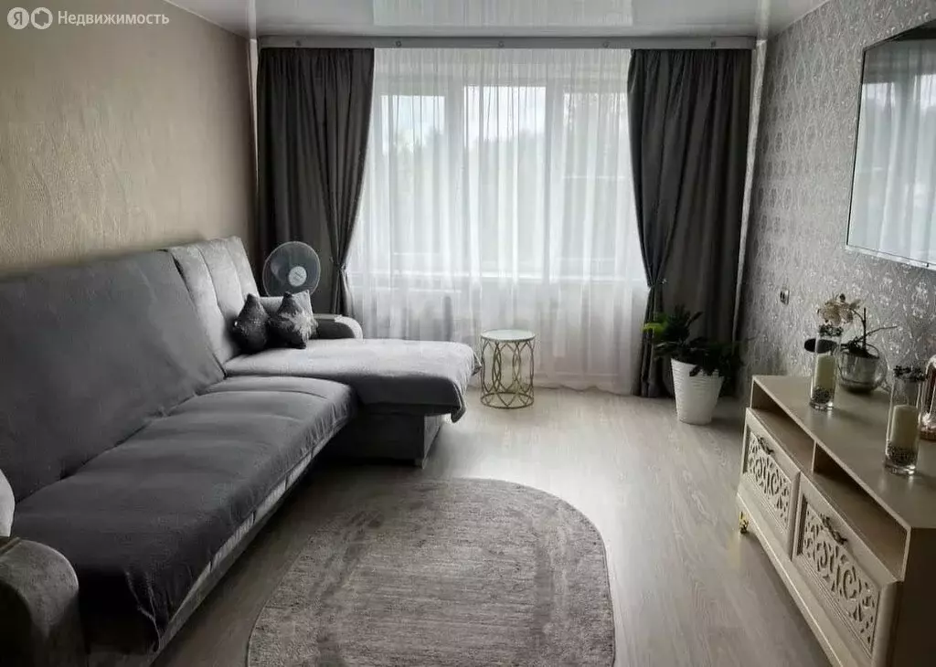 2-комнатная квартира: Верхняя Салда, улица Устинова, 19к1 (51 м) - Фото 1