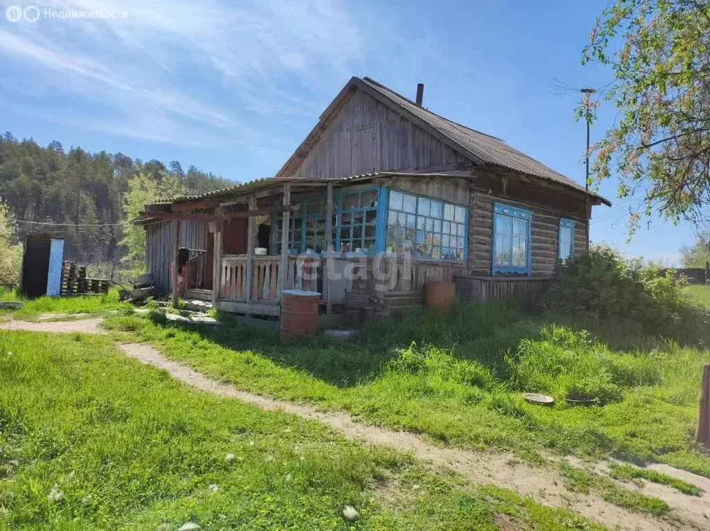 Дом в Республика Саха (Якутия), Мегино-Кангаласский улус, посёлок ... - Фото 1