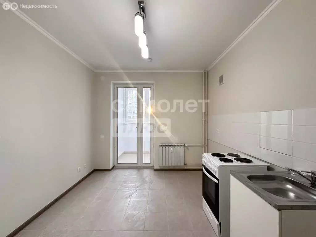 3-комнатная квартира: Москва, улица Обручева, 7 (77 м) - Фото 1