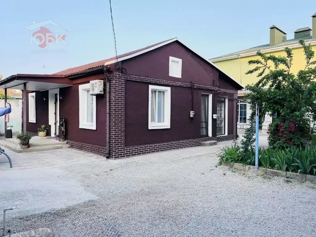 Дом в Крым, Евпатория ул. Сытникова, 2 (90 м) - Фото 1