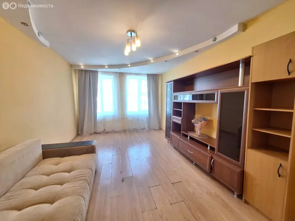 2-комнатная квартира: Первоуральск, улица Медиков, 13 (46.7 м) - Фото 1