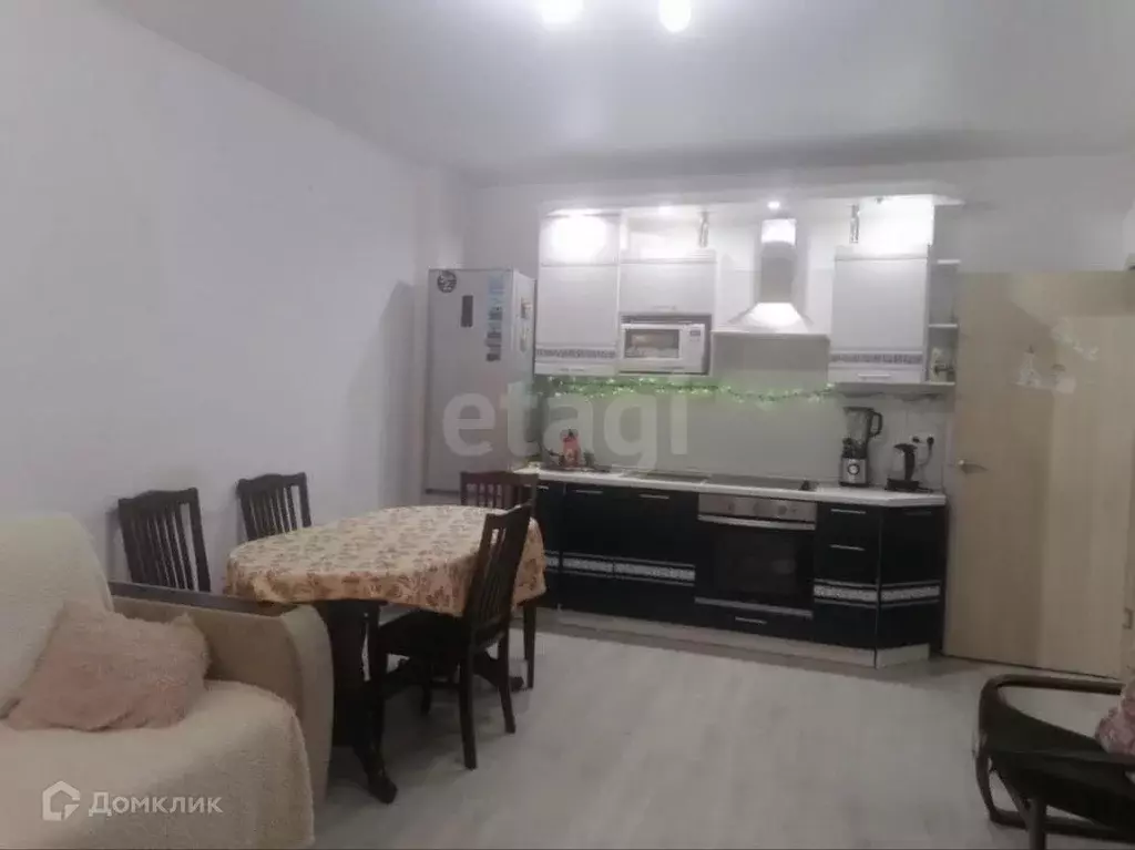 Продаётся 2-к квартира, 68 м - Фото 0