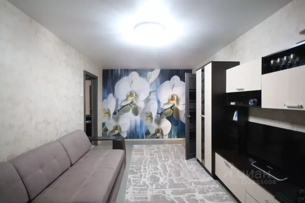 3-к кв. Ямало-Ненецкий АО, Новый Уренгой Молодежная ул., 15 (61.0 м) - Фото 1