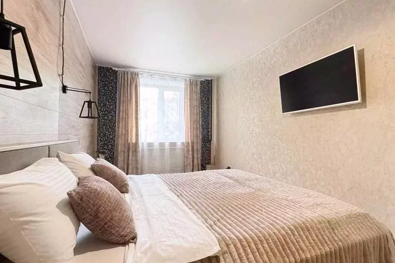 2-к кв. Приморский край, Владивосток ул. Кирова, 93А (45.0 м) - Фото 1