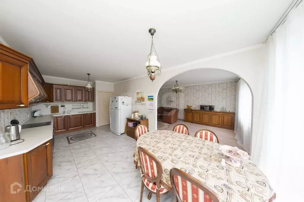 Продаётся 4-к квартира, 142 м - Фото 0