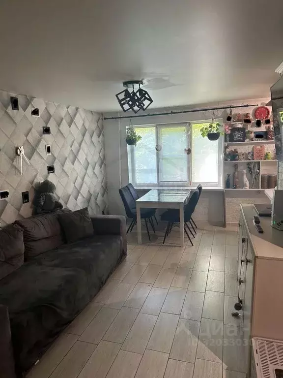 3-к кв. Калужская область, Калуга Тульская ул., 100 (58.0 м) - Фото 2