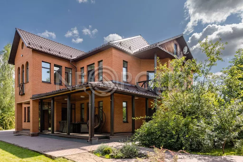 Дом в Москва Марушкинское поселение, д. Марушкино,  (280 м) - Фото 1