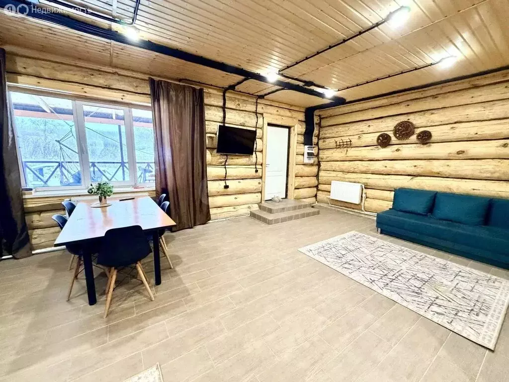 Дом в село Подлубово, Российская улица (80 м) - Фото 2