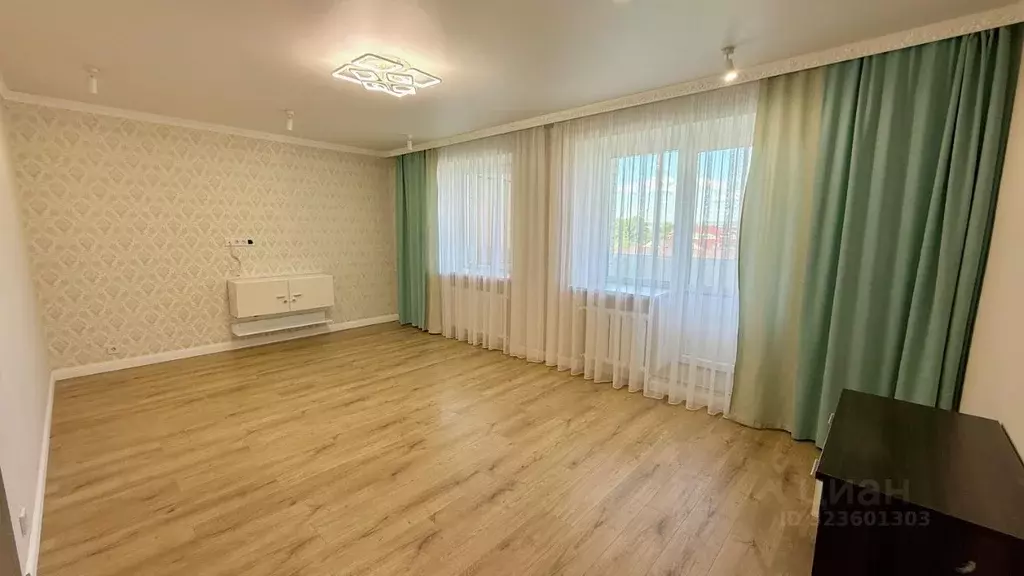 3-к кв. Татарстан, Альметьевск ул. Чехова, 42 (100.0 м) - Фото 1