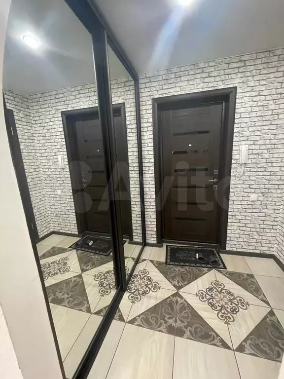 1-к. квартира, 37 м, 6/9 эт. - Фото 0