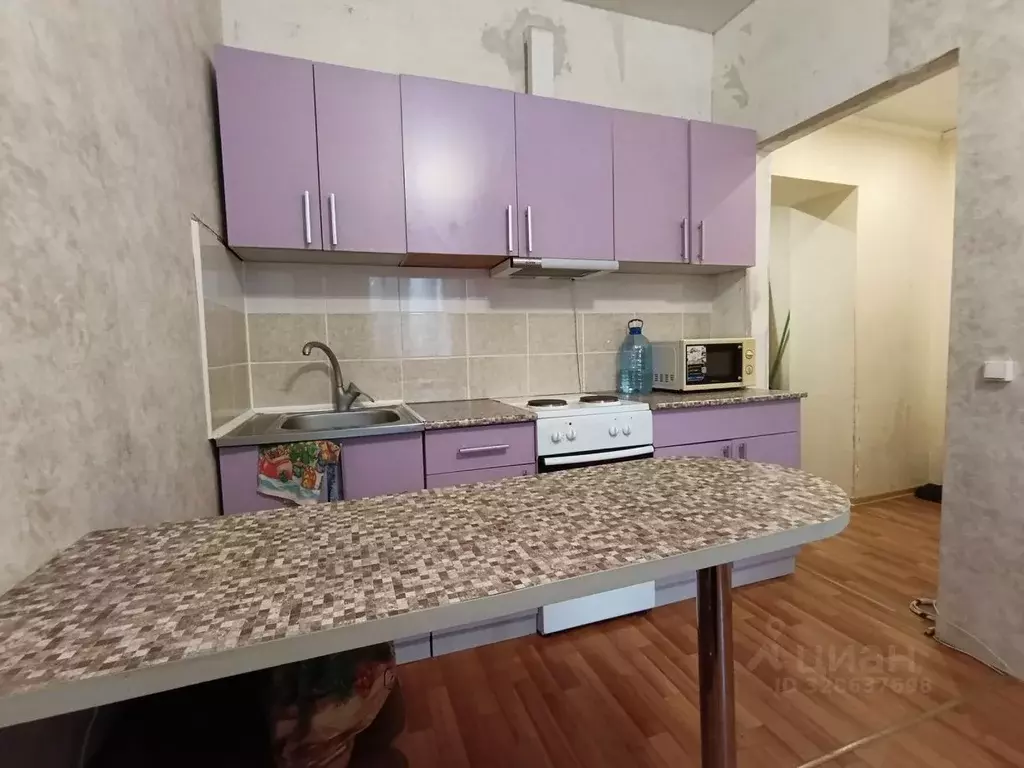 Студия Кировская область, Киров Октябрьский просп., 39 (24.0 м) - Фото 1