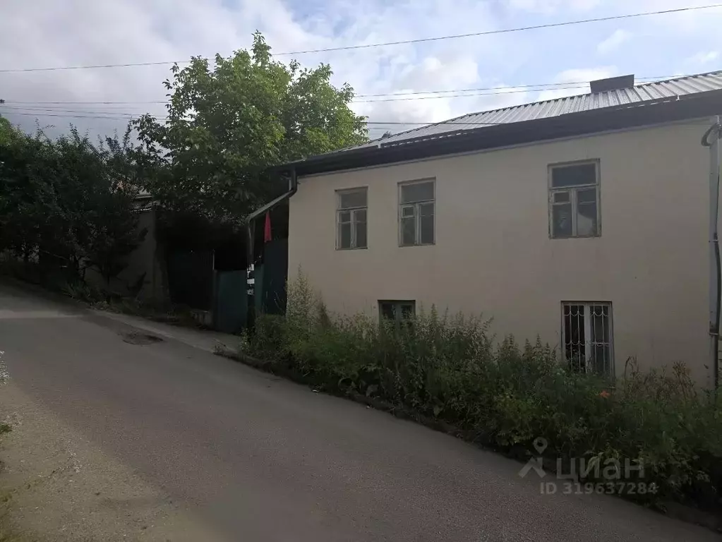 3-к кв. Ставропольский край, Кисловодск Кабардинская ул., 47 (82.6 м) - Фото 0