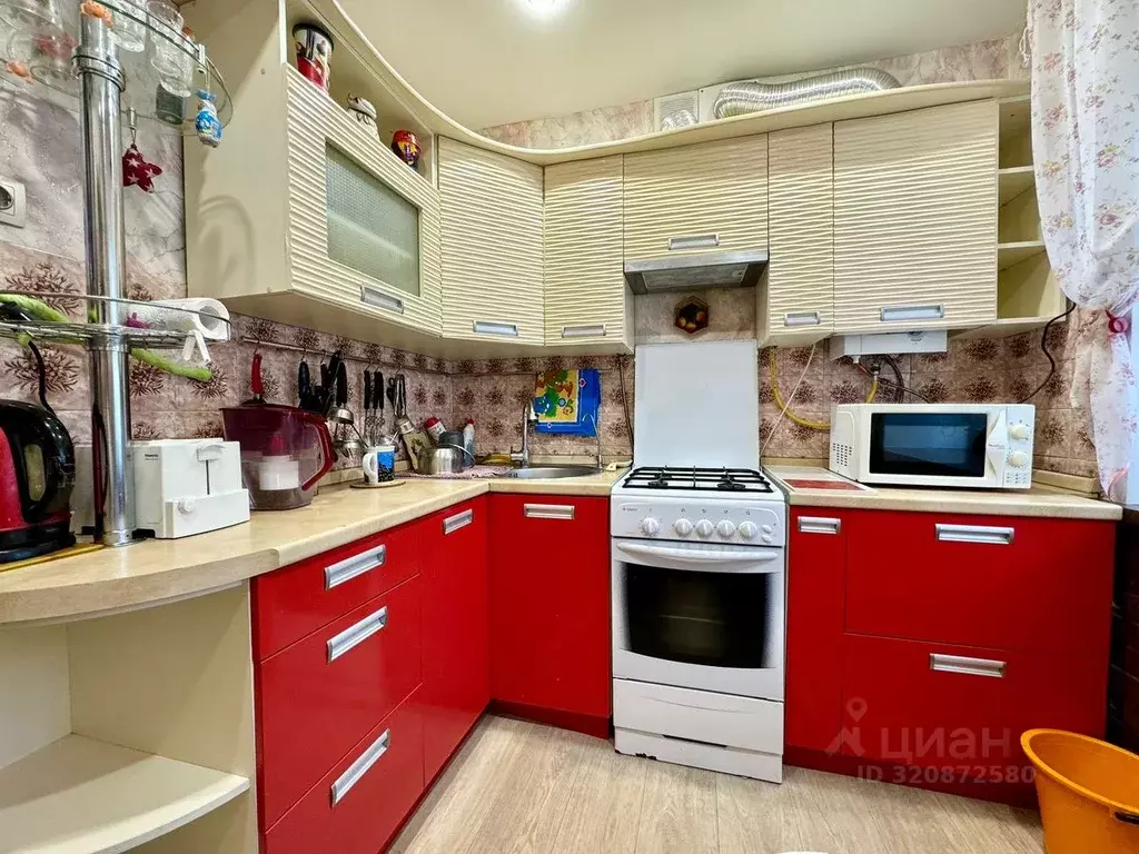 2-к кв. Татарстан, Казань ул. Олега Кошевого, 2Б (46.0 м) - Фото 0