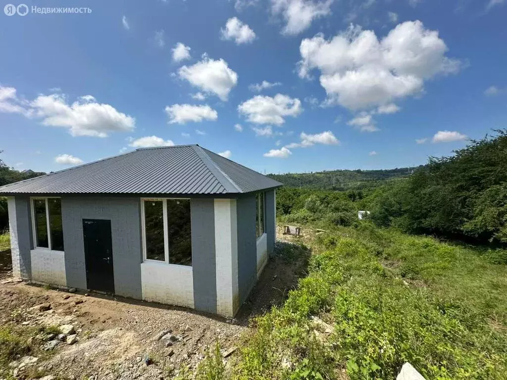 Дом в село Нижняя Шиловка, улица Мясникяна (43 м) - Фото 1