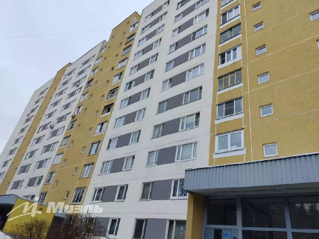 Продается комната в 3-комнатной квартире - Фото 0