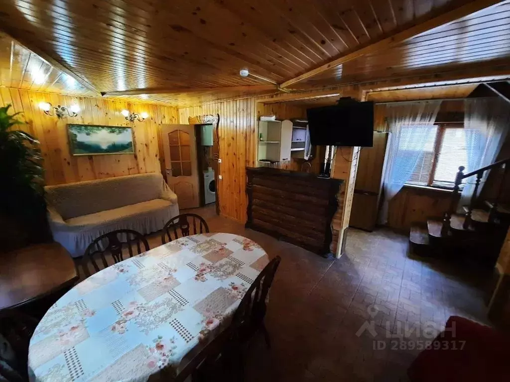 Дом в Крым, Сакский район, Лесновское с/пос, с. Прибрежное ул. ... - Фото 1