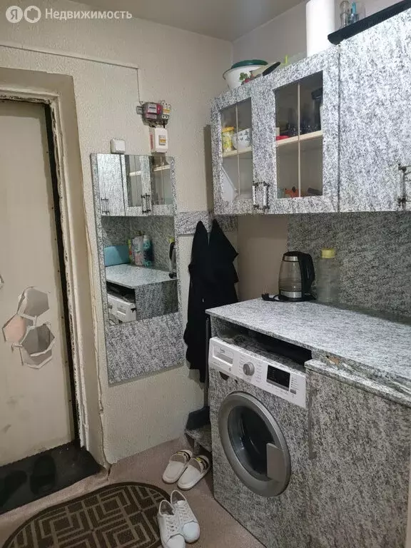 1-комнатная квартира: Энгельс, улица Менделеева, 1 (18 м) - Фото 0
