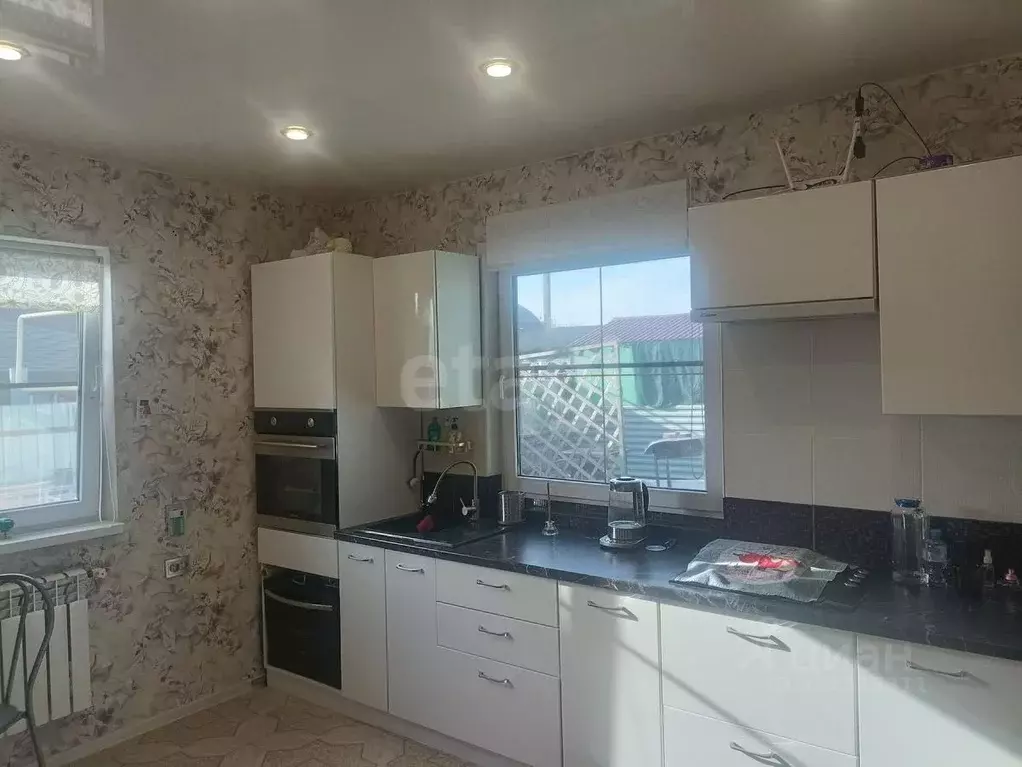 Дом в Краснодарский край, Темрюкский район, Ахтанизовское с/пос, пос. ... - Фото 2