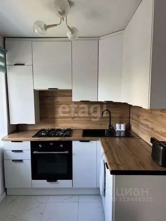 3-к кв. Башкортостан, Уфа ул. 50-летия Октября, 18 (56.0 м) - Фото 1