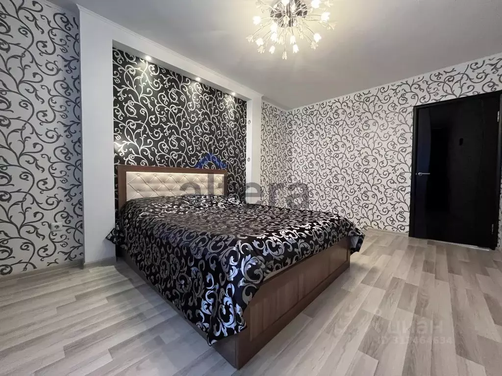 3-к кв. Татарстан, Казань ул. Салиха Батыева, 1 (95.0 м) - Фото 0