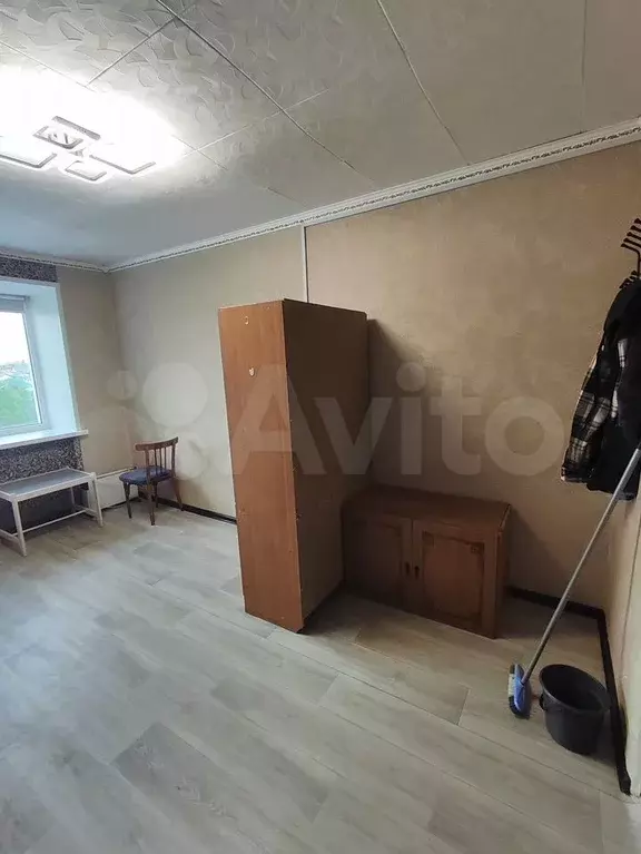 Комната 13,6 м в 1-к., 5/5 эт. - Фото 1