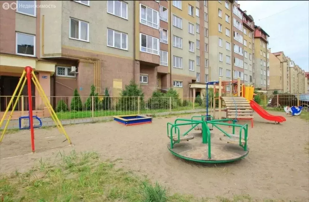 1-комнатная квартира: Калининград, улица Александра Суворова, 40 (49 ... - Фото 1