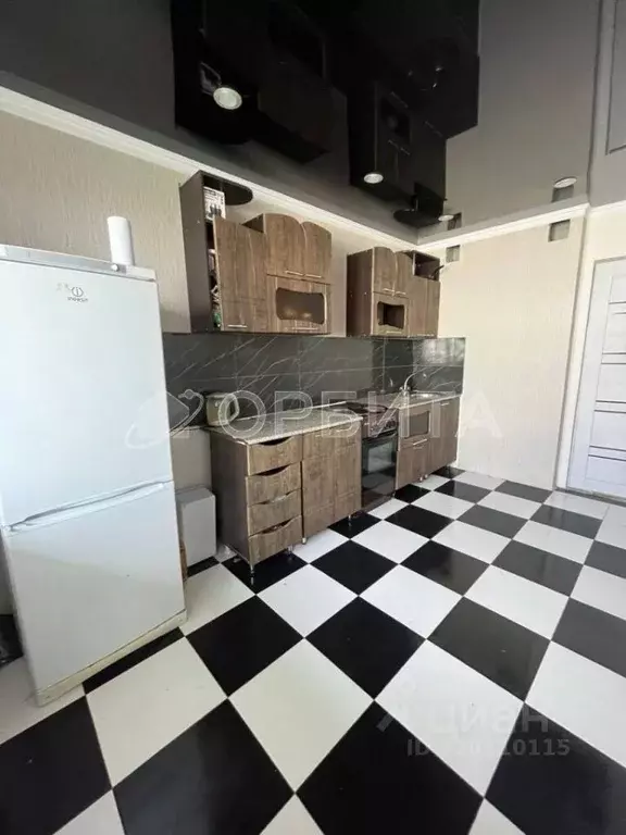 3-к кв. Тюменская область, Тюмень Мыс мкр, ул. Малиновского, 4к1 (67.5 ... - Фото 2