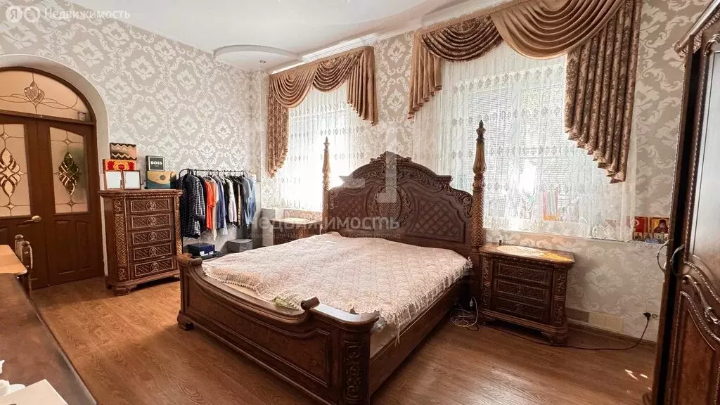 Дом в Челябинск, улица Мамина, 96А (465.2 м) - Фото 1
