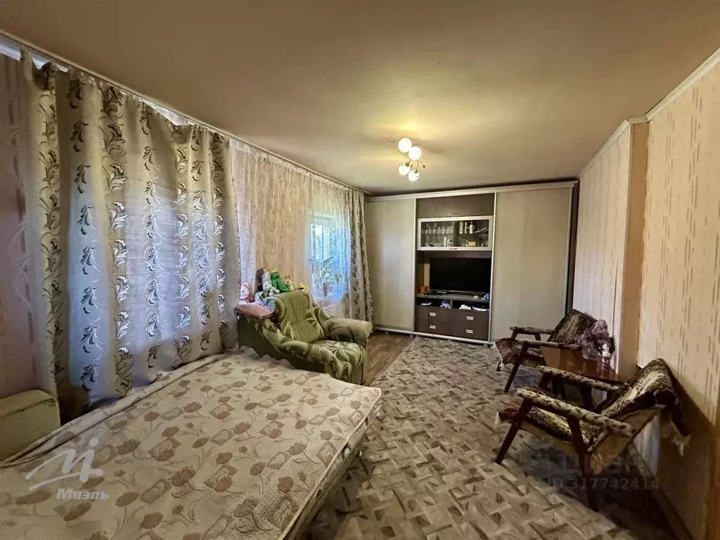 Дом в Алтайский край, Барнаул ул. Чайкиной, 60 (50 м) - Фото 0