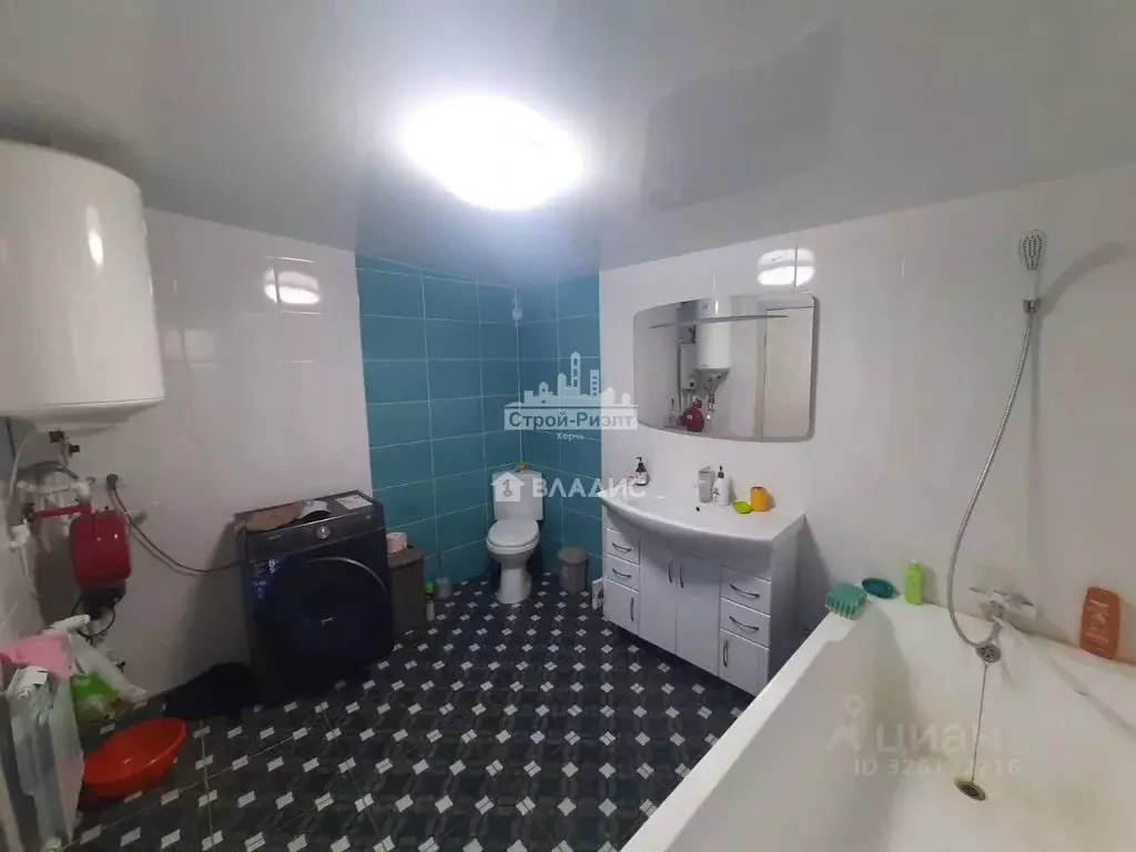 Дом в Крым, Ленинский район, Глазовское с/пос, с. Глазовка  (86 м) - Фото 1