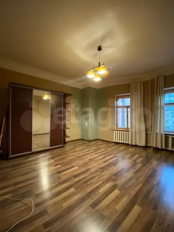 Комната 24 м в 4-к., 4/5 эт. - Фото 1