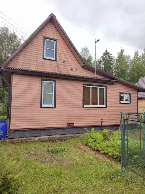 Дом в Ленинградская область, Кировский район, Синявинское городское ... - Фото 1