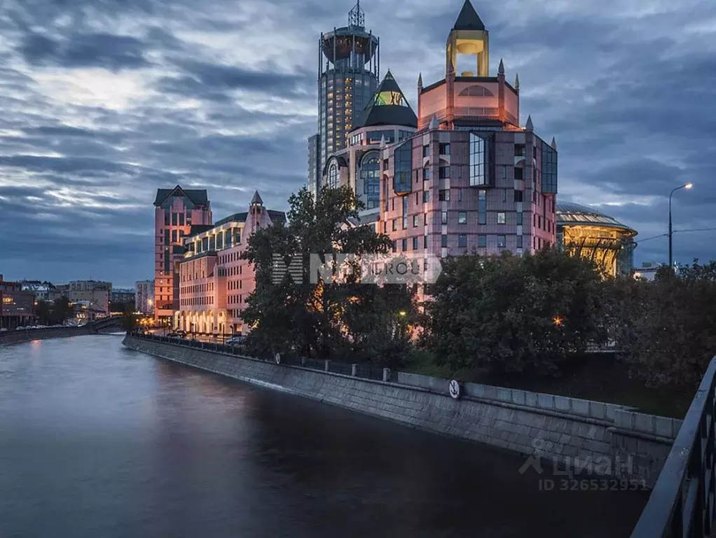 Офис в Москва Космодамианская наб., 52С1 (458 м) - Фото 1