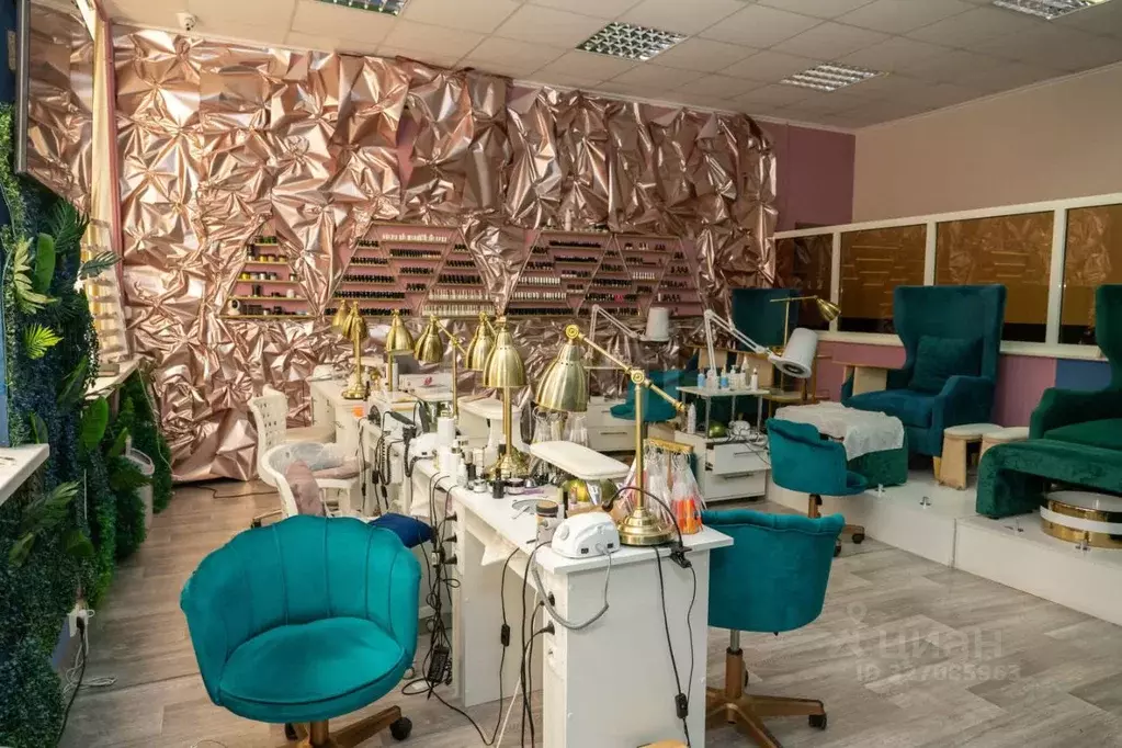 Помещение свободного назначения в Тверская область, Тверь просп. ... - Фото 1