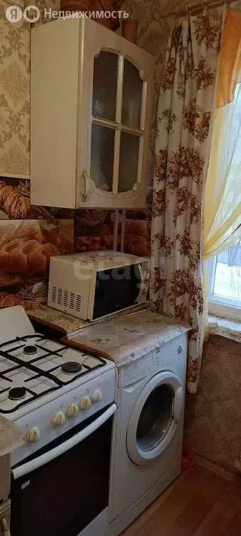 3-комнатная квартира: Сыктывкар, улица Красных Партизан, 61 (61.2 м) - Фото 2