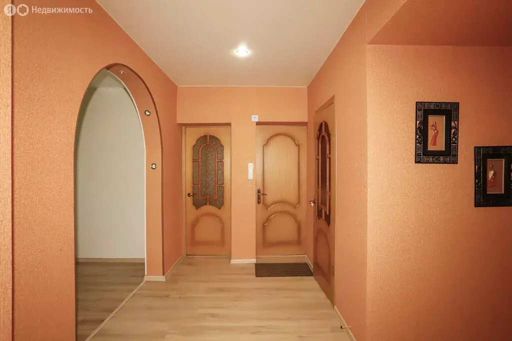3-комнатная квартира: Иркутск, Байкальская улица, 200Б (98 м) - Фото 1