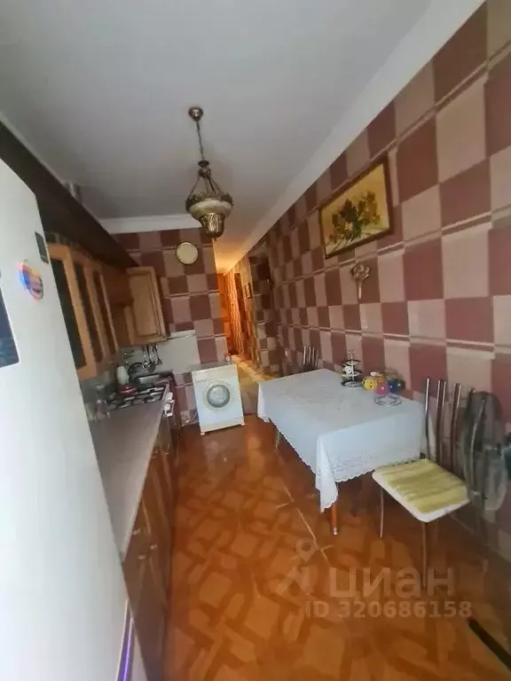 2-к кв. Дагестан, Каспийск Советская ул., 14 (67.0 м) - Фото 1