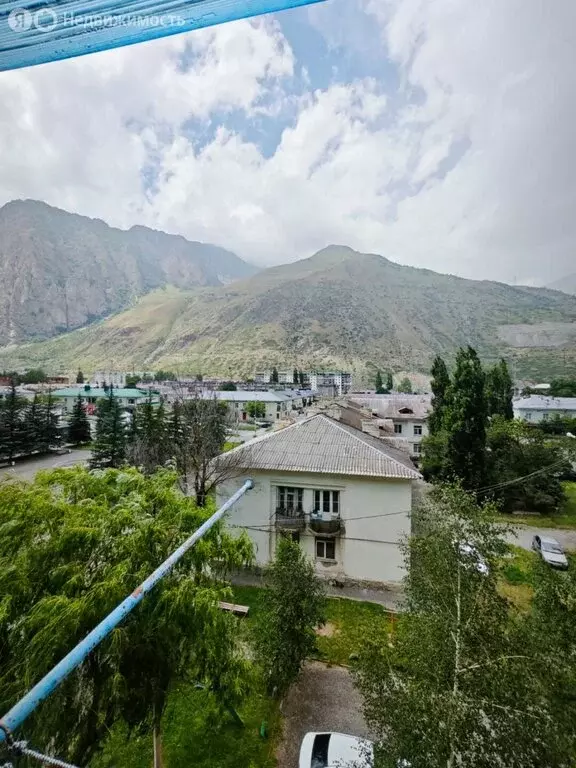 3-комнатная квартира: Тырныауз, улица Мизиева, 9 (63 м) - Фото 2