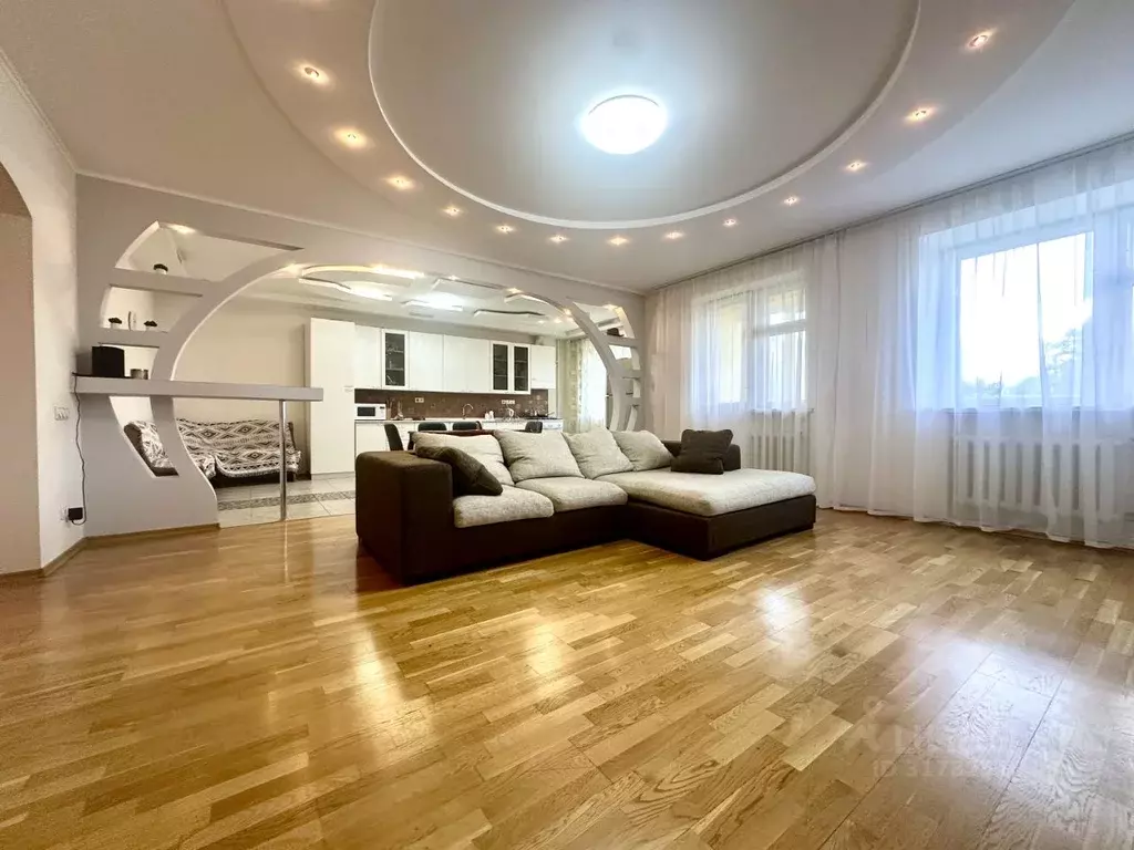 3-к кв. Татарстан, Казань ул. Лейтенанта Шмидта, 8 (156.0 м) - Фото 1