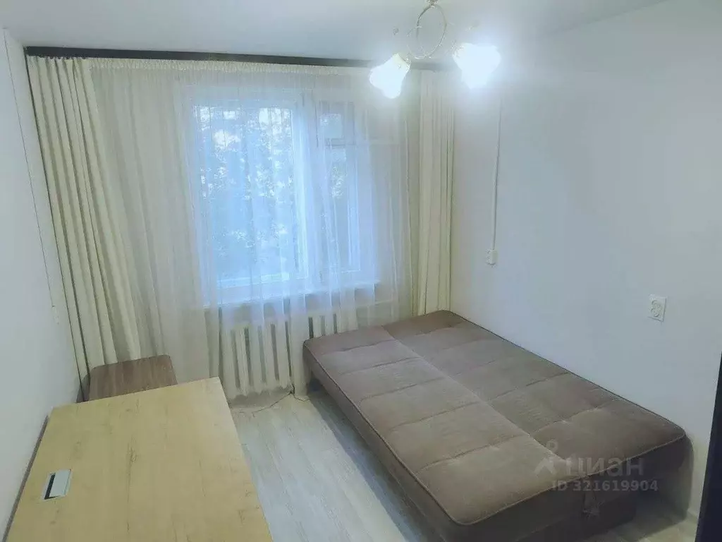 3-к кв. Свердловская область, Екатеринбург ул. Крауля, 61к1 (10.5 м) - Фото 0