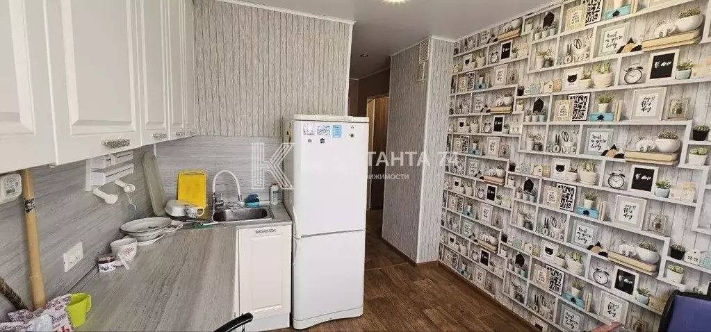 3-к кв. Челябинская область, Миасс Уральская ул., 4 (65.1 м) - Фото 2