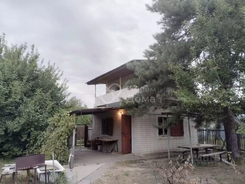 Дом в Волгоградская область, Среднеахтубинский район, Кировское с/пос, ... - Фото 1