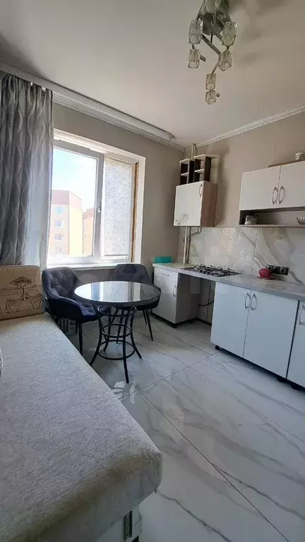 1-к. квартира, 40 м, 8/10 эт. - Фото 1