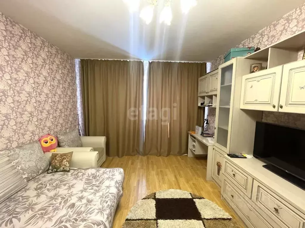 2-к кв. Белгородская область, Белгород ул. Макаренко, 40 (66.0 м) - Фото 1
