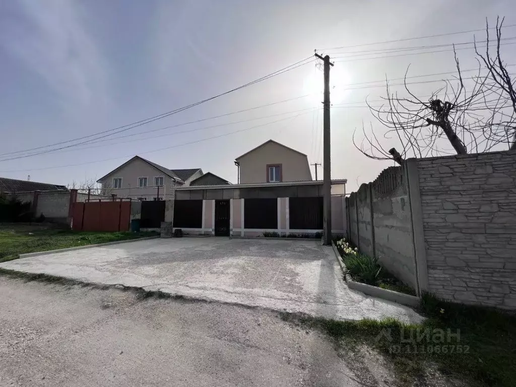Дом в Крым, Симферополь ул. Пшеничная (183 м) - Фото 0