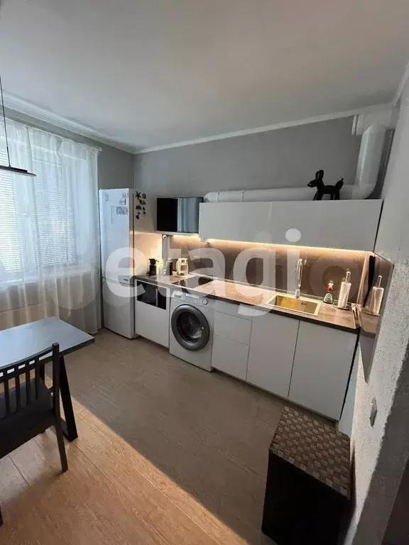 1-к. квартира, 42 м, 6/10 эт. - Фото 0