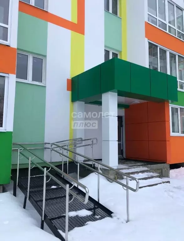 3-к кв. Курская область, Курск ул. Энгельса, 158к1 (68.5 м) - Фото 1